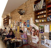 Las Chicas - Pubs Melbourne