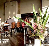 R Bar Restaurant Port Melbourne - Pubs Melbourne