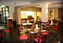 Castello's Foresters Arms Hotel - Pubs Melbourne 1