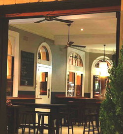 The Swan Hotel - Pubs Melbourne 3
