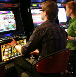 Burleigh Town Tavern - Pubs Melbourne 3