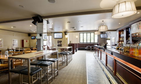 Castle Hill Tavern - Pubs Melbourne 3