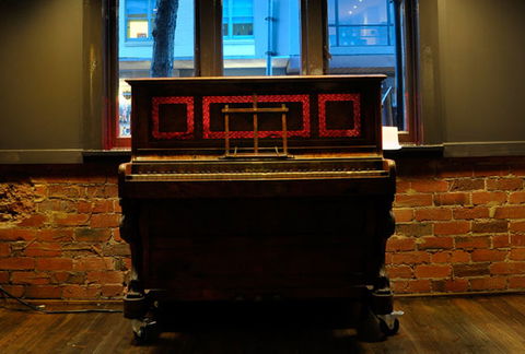 Barking Dog Wine Bar & Cafe - Pubs Melbourne 2