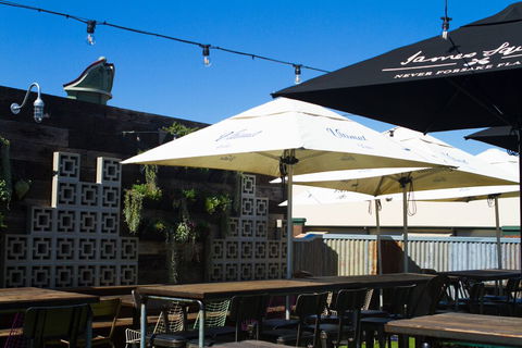 Zanzibar Newtown - Pubs Melbourne 3