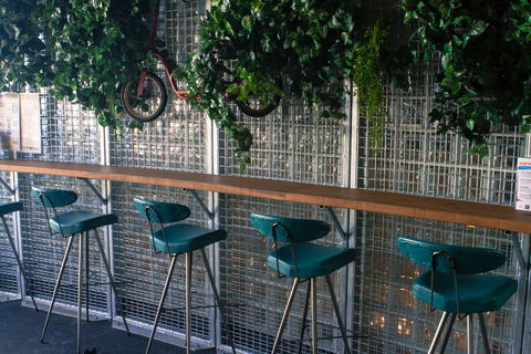 Zanzibar Newtown - Pubs Melbourne 4