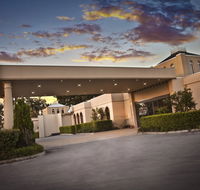 Shangri-La Gardens - Pubs Melbourne