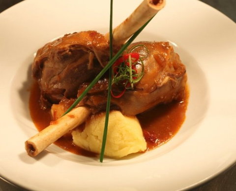 Garlic Clove Restaurant - Pubs Melbourne 2