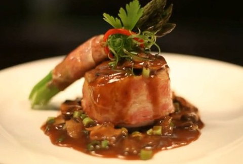 Garlic Clove Restaurant - Pubs Melbourne 4