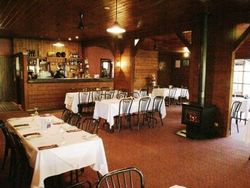 Ranges Hotel - Pubs Melbourne 1