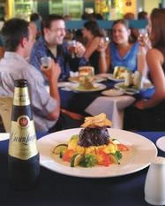 Longley International Hotel - Pubs Melbourne 3