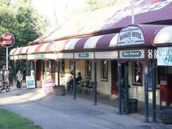 Ranges Hotel - Pubs Melbourne 3