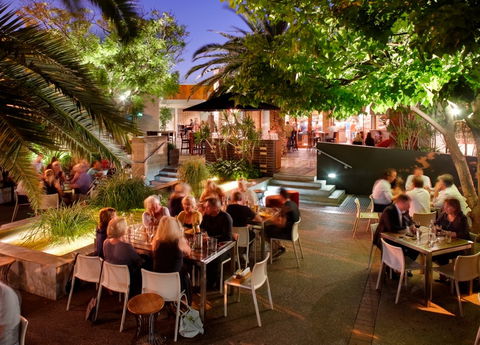 Brisbane Hotel - Pubs Melbourne 3