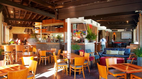 Brisbane Hotel - Pubs Melbourne 4