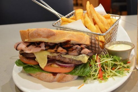 Kobe Restaurant - Pubs Melbourne 0