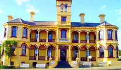 The Queenscliff Historic Royal Hotel - Pubs Melbourne 0