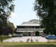 Retreat NSW Pubs Melbourne