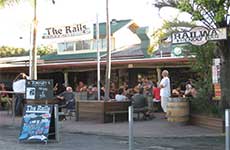 Railway Friendly Bar - Pubs Melbourne 0