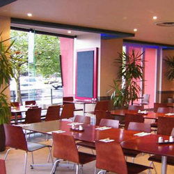 Royal Hotel Essendon - Pubs Melbourne 1