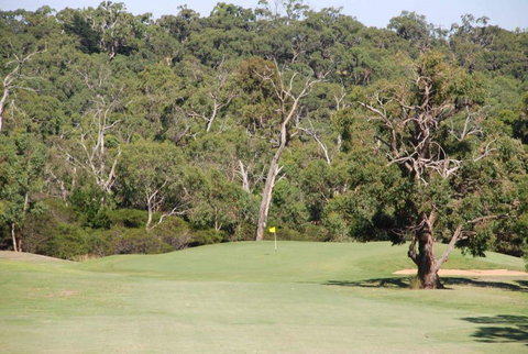 Devilbend Golf Club - Pubs Melbourne 5