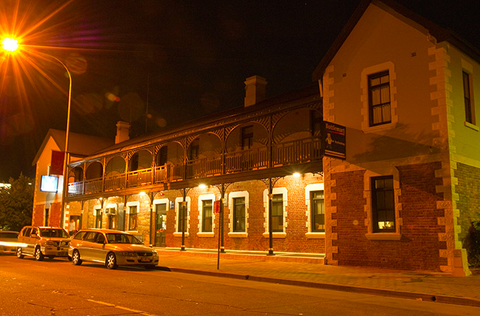 Belmore Hotel Scone - Pubs Melbourne 5