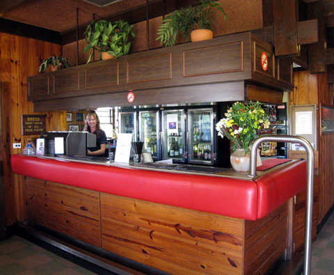 Mapleton Tavern - Pubs Melbourne 1