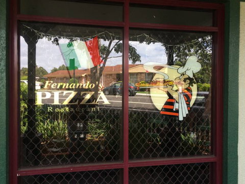 Fernandos Pizza Restaurant - Pubs Melbourne 2