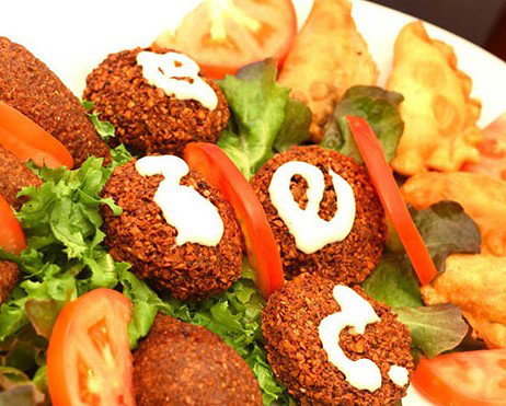 Al-Madina Lebanese Cuisine - Pubs Melbourne 3