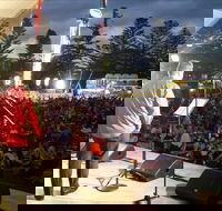 A Luminous Christmas at The Entrance - Pubs Melbourne