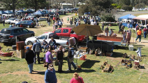 Fathers Day Swap Meet Cootamundra - Pubs Melbourne 1