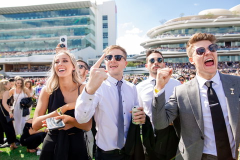 Melbourne Cup Carnival - Pubs Melbourne 1