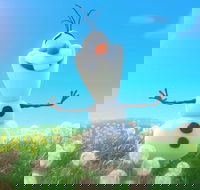 Meet Olaf from Frozen - Pubs Melbourne