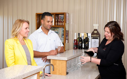 Razorback Ridge Wines Open Weekends - Pubs Melbourne 1
