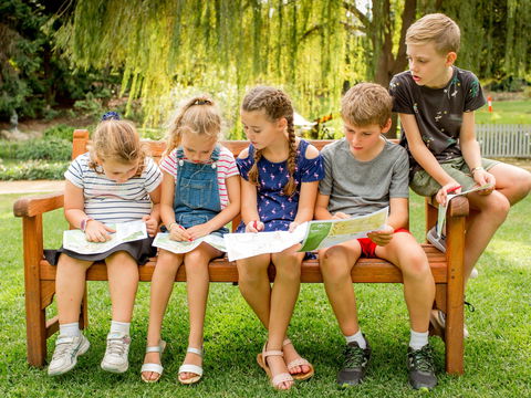 Mega Creatures At Hunter Valley Gardens - Postponed - Pubs Melbourne 1