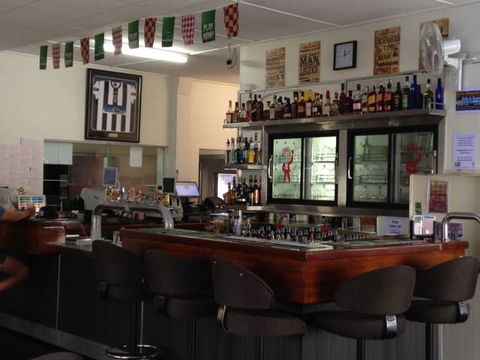 Eling Forest Winery Restaurant - Pubs Melbourne 2