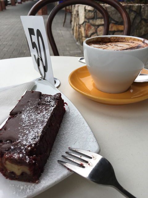 Frederick's Cafe - Pubs Melbourne 3
