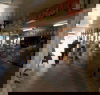 Cafe Locomotiva - Pubs Melbourne