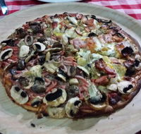 Charlies Pizza - Pubs Melbourne