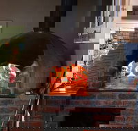 Bella Fresca Pizzeria - Pubs Melbourne