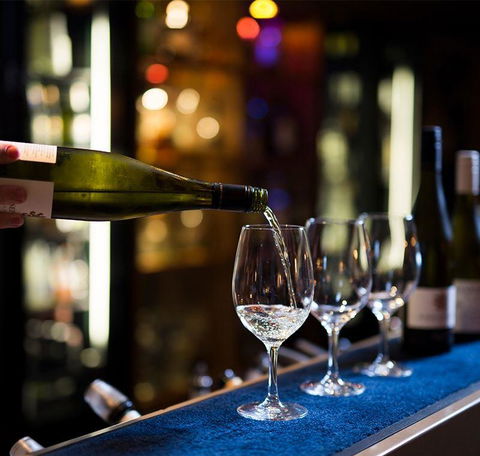 Cafe Amphora - Pubs Melbourne 11