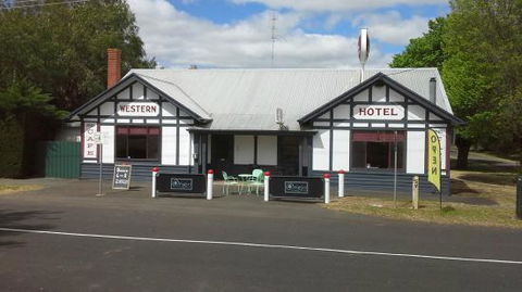 Caramut Western Hotel Cafe - Pubs Melbourne 0