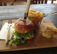 Doc Yarrum Cafe - Pubs Melbourne