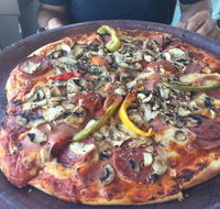 Russos Pizzeria - Pubs Melbourne