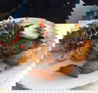 Austi Beach Cafe - Pubs Melbourne