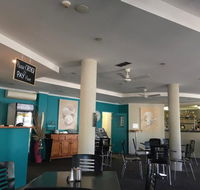 Tides Cafe  Restaurant - Pubs Melbourne