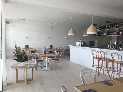 Tony's Italian Ristorante Bar & Seafood - Pubs Melbourne 0