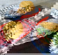 Cheezy Burgers - Pubs Melbourne