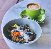 MR O Kitchen Espresso Grocer - Pubs Melbourne