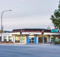 Greek on Baylis - Pubs Melbourne