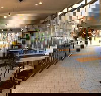Mealy's Cafe - Pubs Melbourne