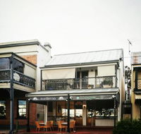 River Port Cafe - Pubs Melbourne